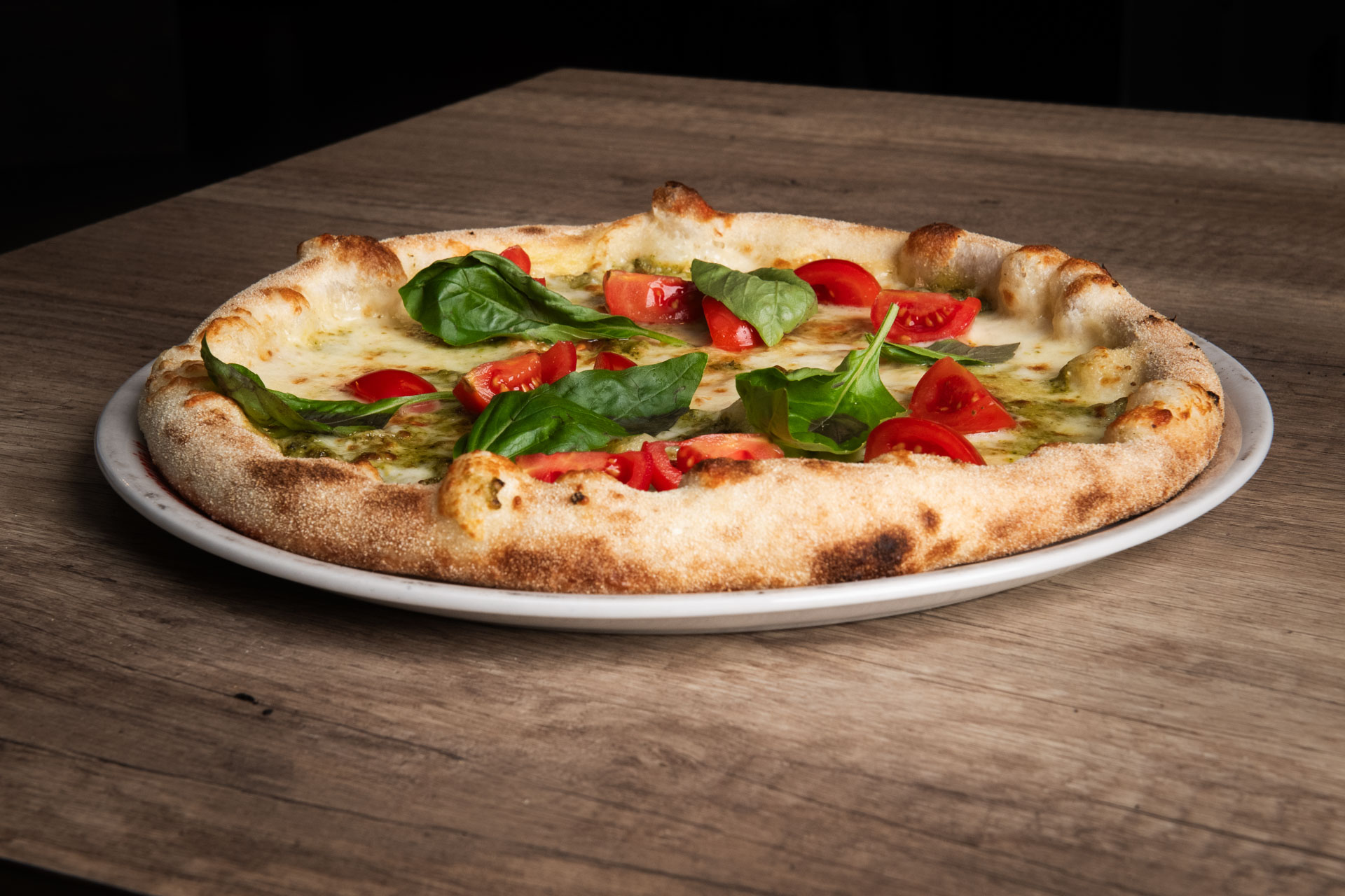 Pesto di basilico — vista laterale